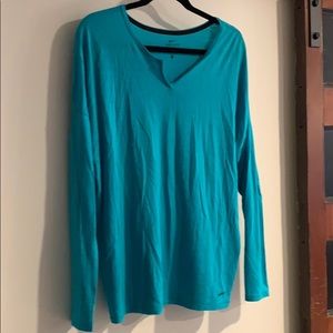 Nike Dri-Fit long sleeved T-shirt; size large